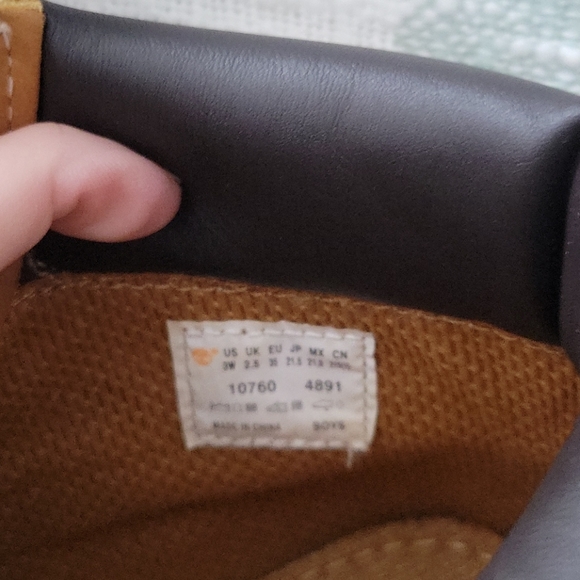 Timberland Boots - Picture 3 of 4